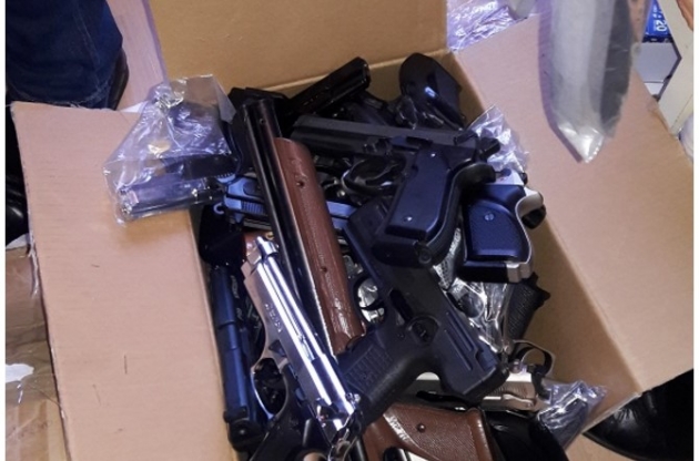 Полиция обнаружила в киевской квартире склад оружия