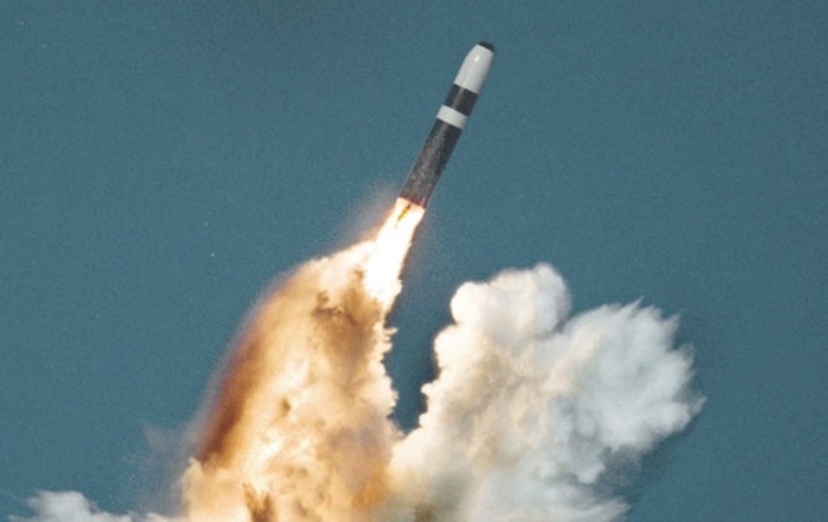 Тереза Мэй отказалась комментировать неудачный запуск британской ракеты