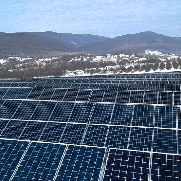 На Закарпатье запустили новую солнечную электростанцию