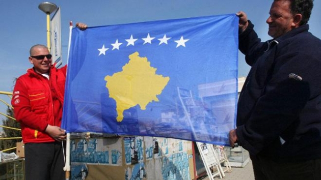 Сербия готова к отправке военных в Косово