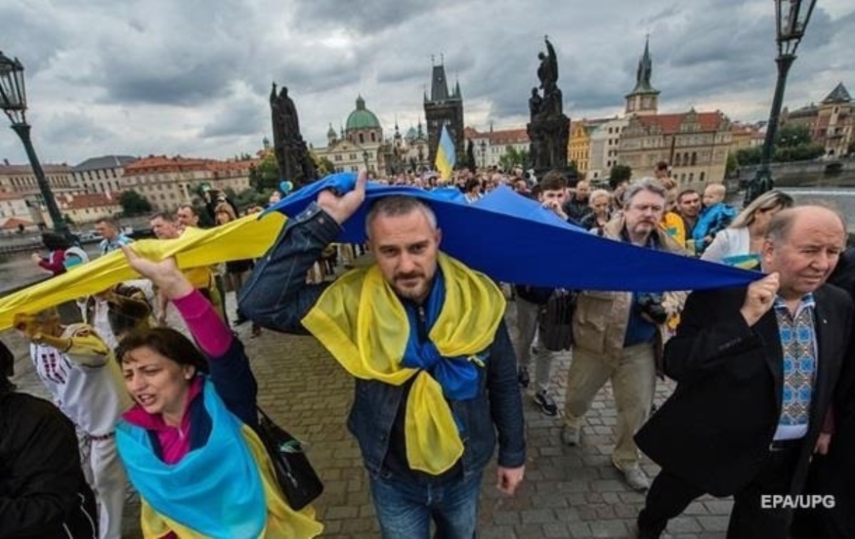 Чехия увеличила квоту для украинских заробитчан