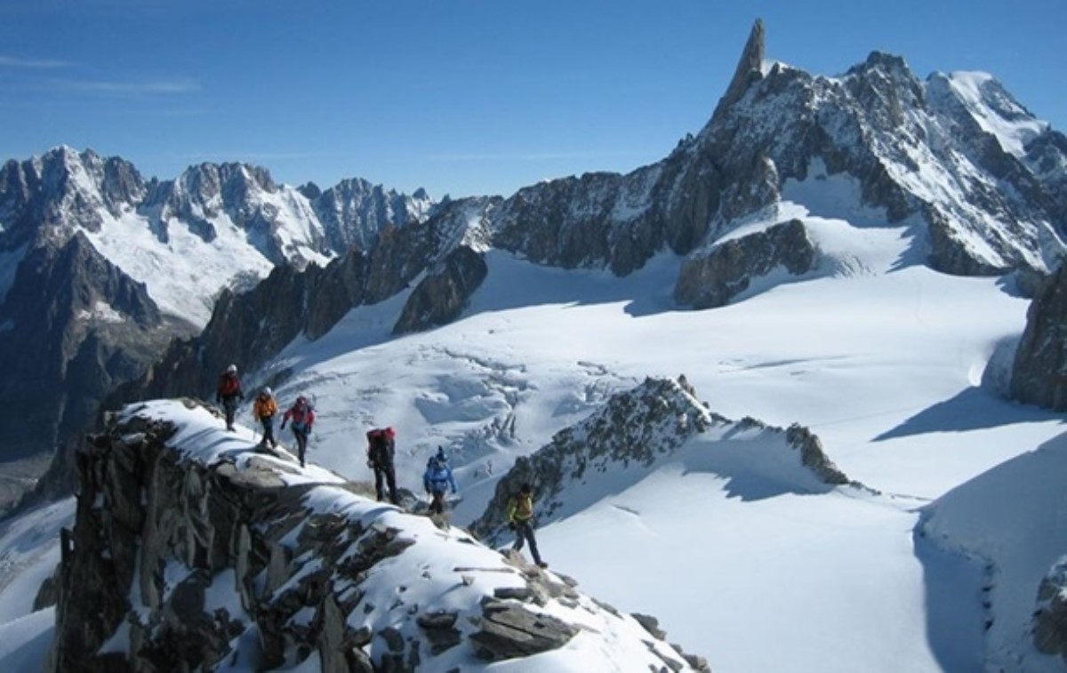 Ученые назвали сроки исчезновения зимних курортов в Альпах
