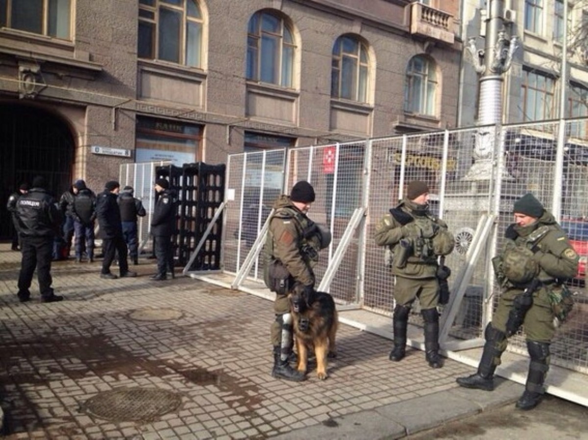 В центре Киева охрану правопорядка обеспечивают около 6 тыс. полицейских