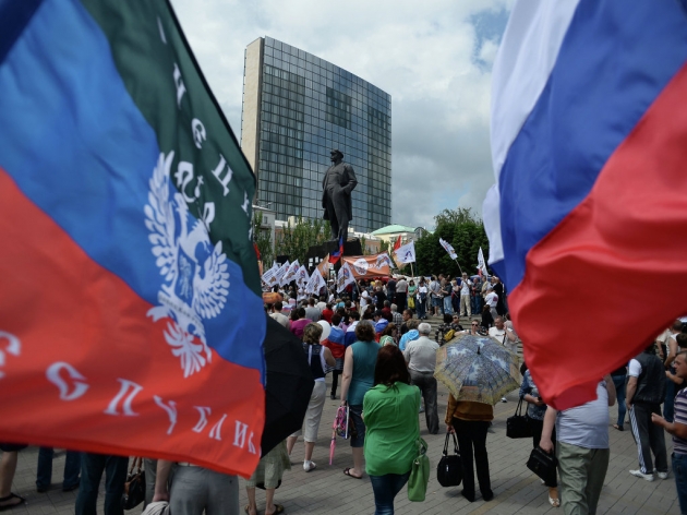 В РФ растет число сторонников вхождения "ЛДНР" в состав страны