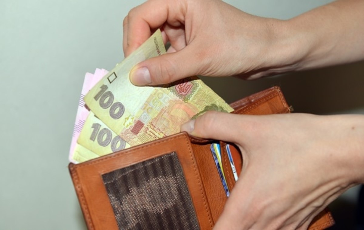 В Украине за месяц обвалилась реальная заплата