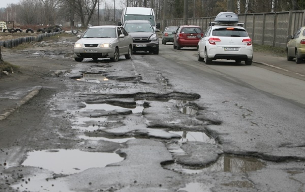 Состояние дорог в Украине катастрофически ухудшилось