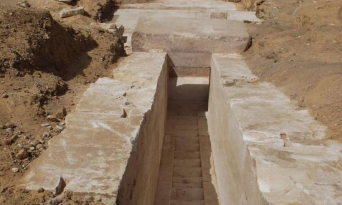 В Египте откопали неизвестную пирамиду