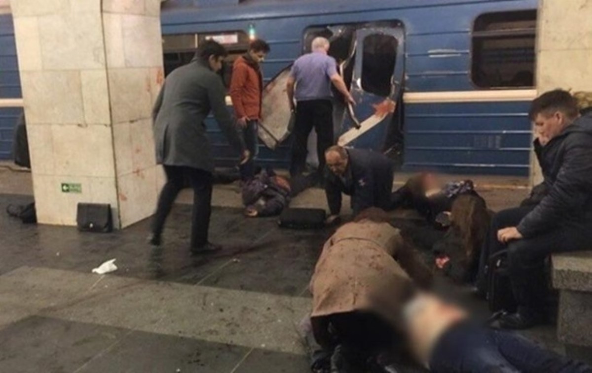 По делу о теракте в метро задержаны восемь человек