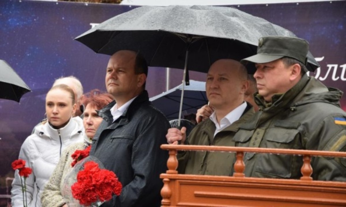 В Николаеве открыли мемориал в честь погибших бойцов Нацгвардии