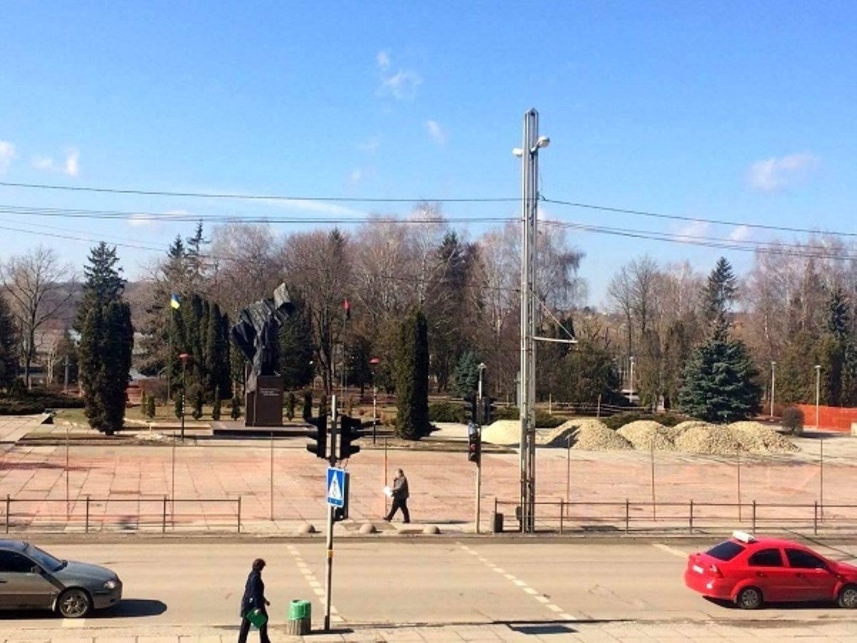 В Тернополе возле памятника Бандере наткнулись на человеческие останки