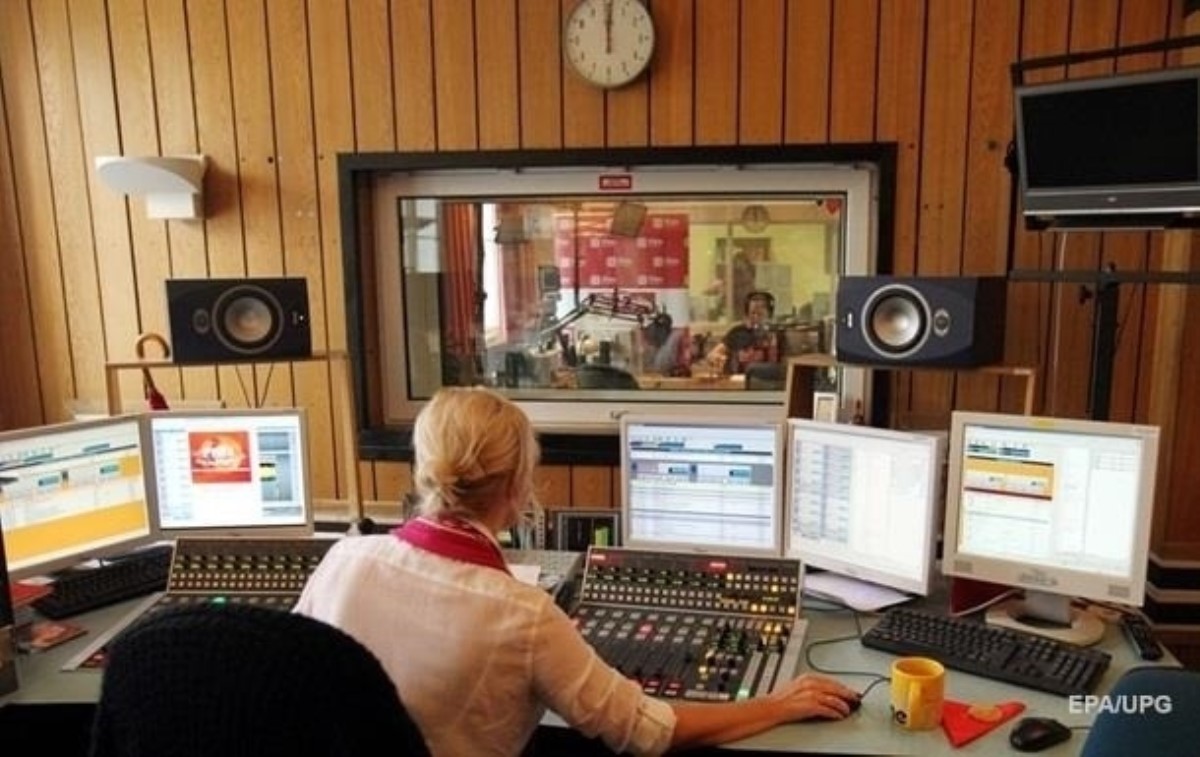 10 радиостанций оштрафованы за нарушение закона о языковых квотах