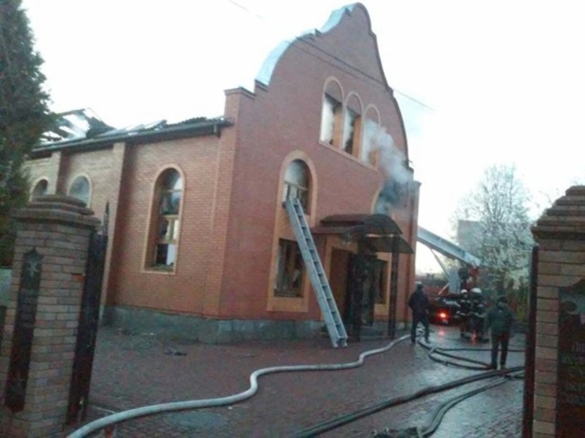 В Виннице произошел пожар в молитвенном доме баптистов