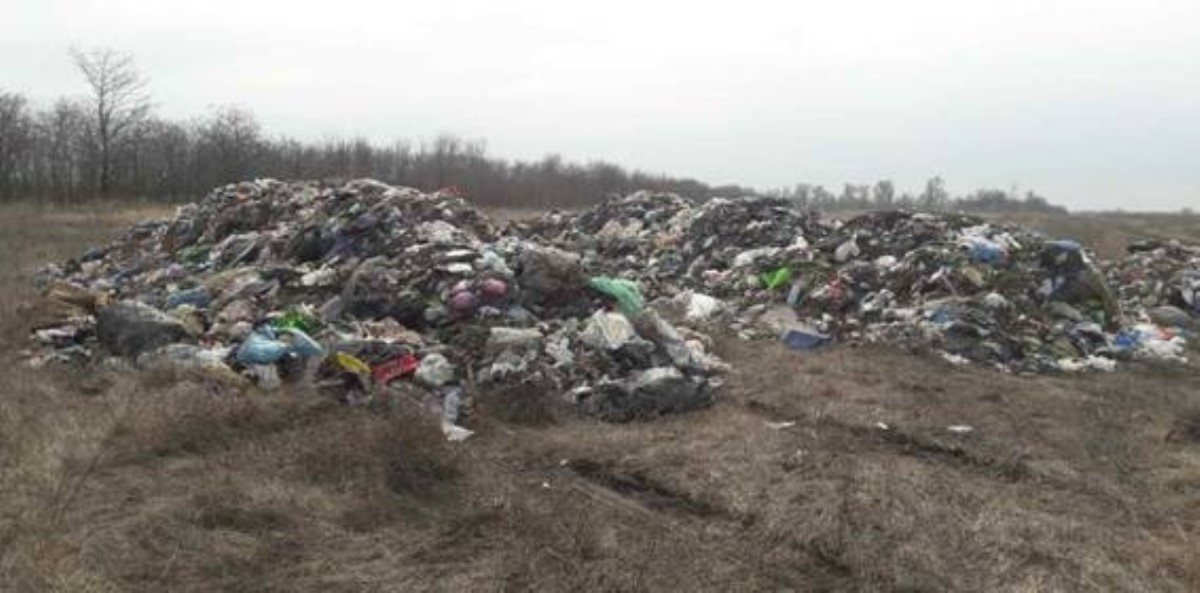 Львовский мусор незаконно выгрузили в Тернопольской области