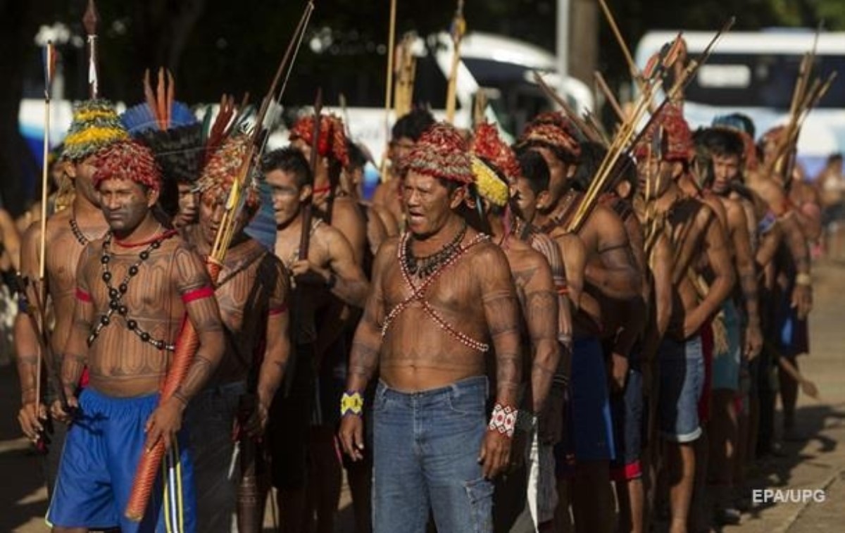 Власти Бразилии хотят отобрать у местных племен исконные земли