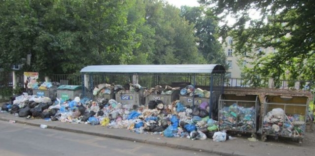 The Guardian: Львов превращается в мусорную свалку