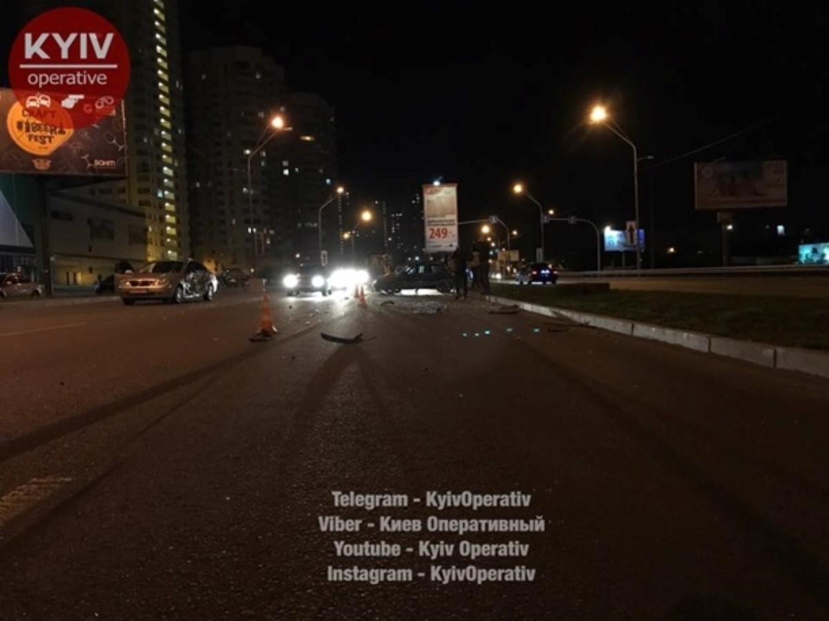 В Киеве столкнулись пять машин