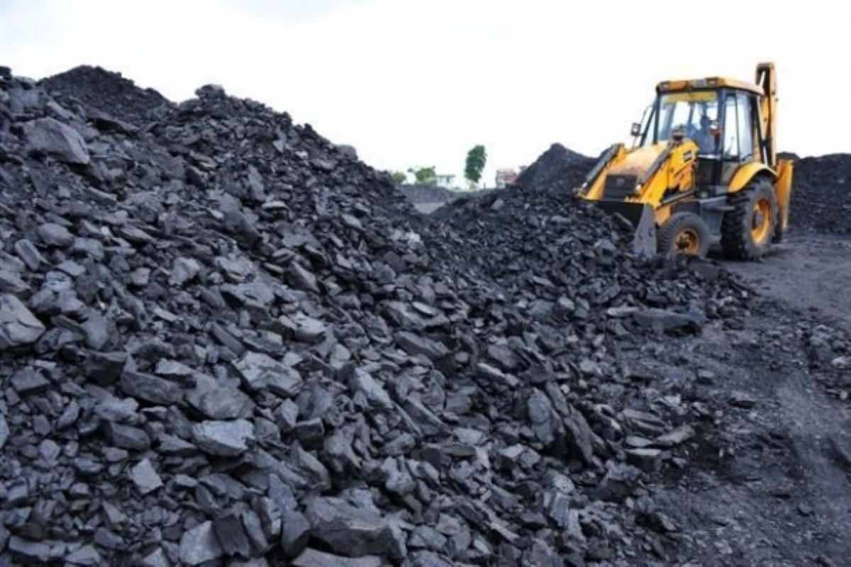 В Украине добыча угля упала на 22%