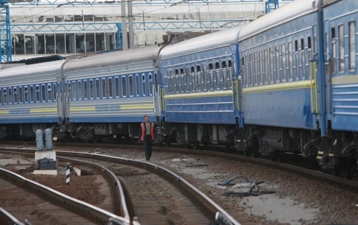 Украина намерена прекратить железнодорожное пассажирское сообщение с Россией