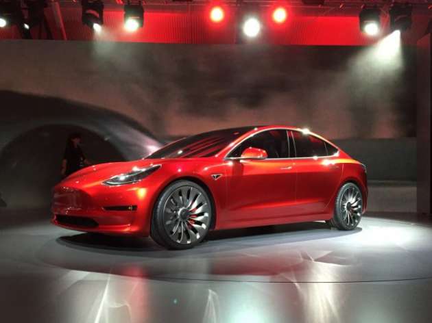 Озвучены некоторые технические характеристики электромобиля Tesla Model 3