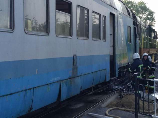 Пассажиры выпрыгивали из окон: в Украине произошло ЧП с поездом