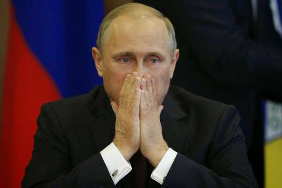 Названа причина резкого обвала рейтинга Путина