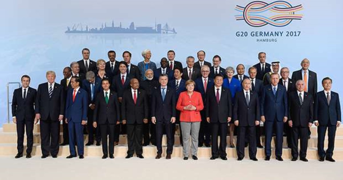 Психолог объяснил, почему на G20 Путина поставили рядом с Эрдоганом