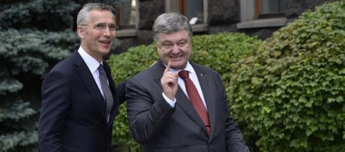 Довгий шлях до НАТО: про що насправді домовився Порошенко з країнами-членами Альянсу
