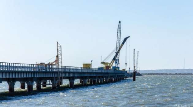 Чем грозит Украине строительство Керченского моста