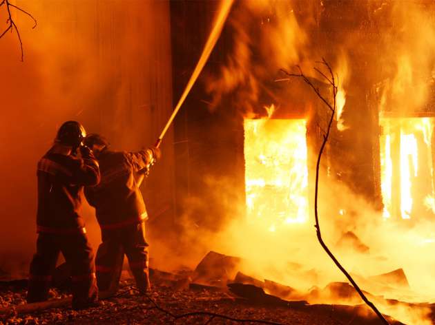 Под Киевом бушевал мощный пожар