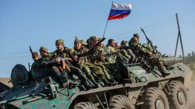 Домой и в тюрьму: Россия устроила шантаж своим военным на Донбассе