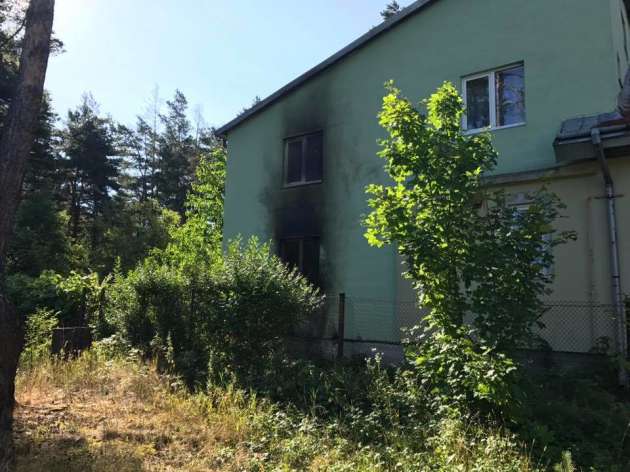 На Львовщине "коктейлями Молотова" забросали женский монастырь: десятки пострадавших