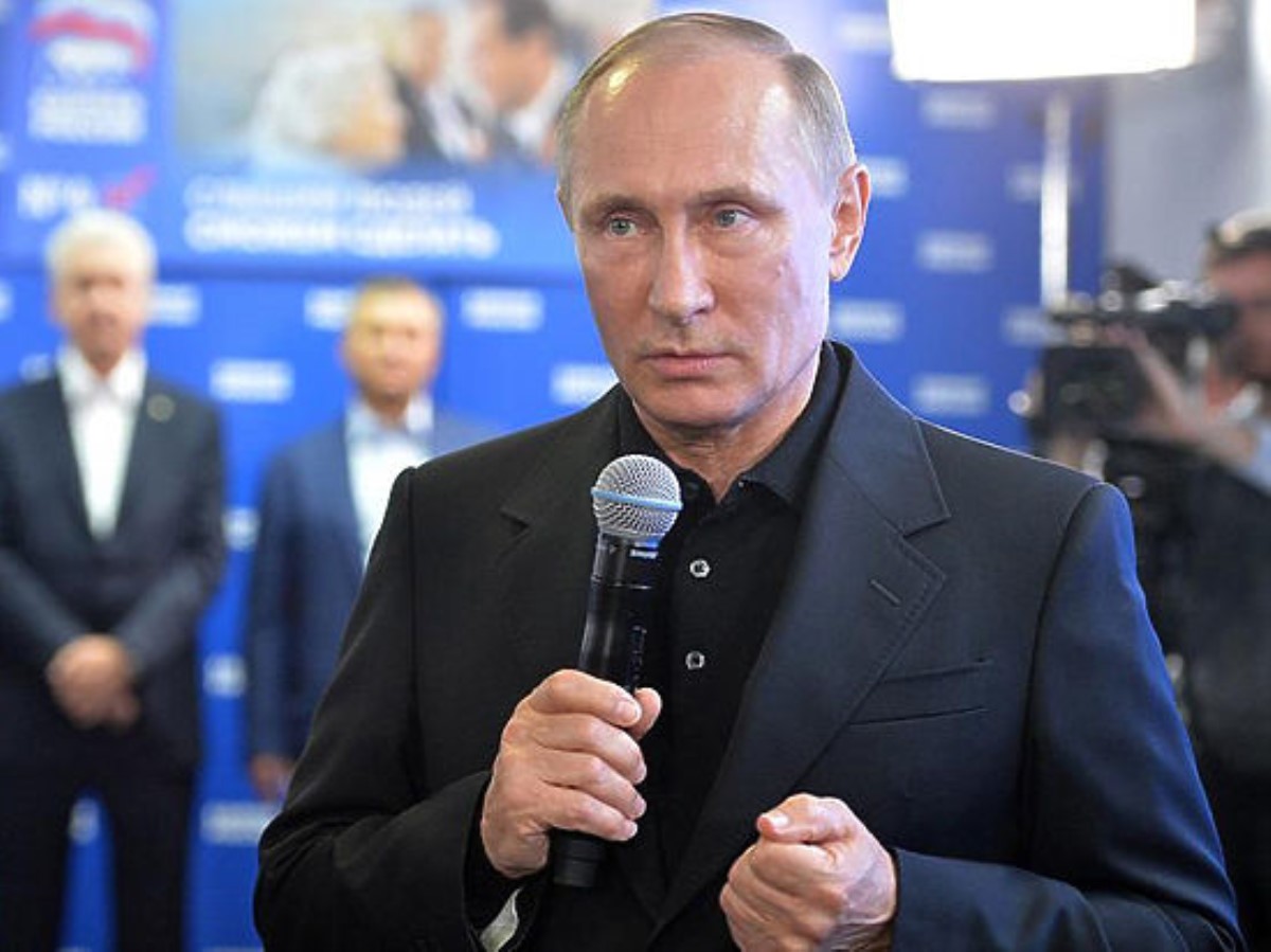 Фото топлесс недостаточно: в Украине озвучен план победы Путина на выборах