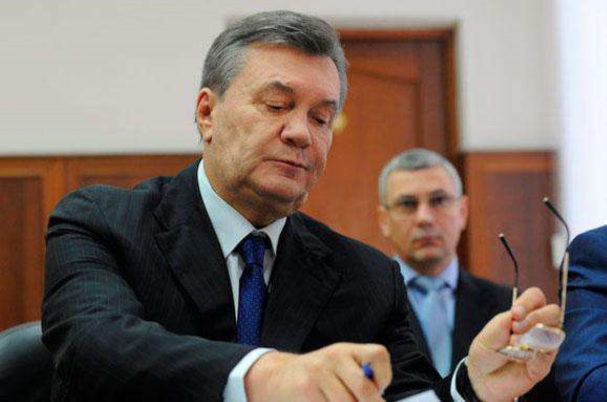 Адвокат Януковича отказался защищать "клиента"
