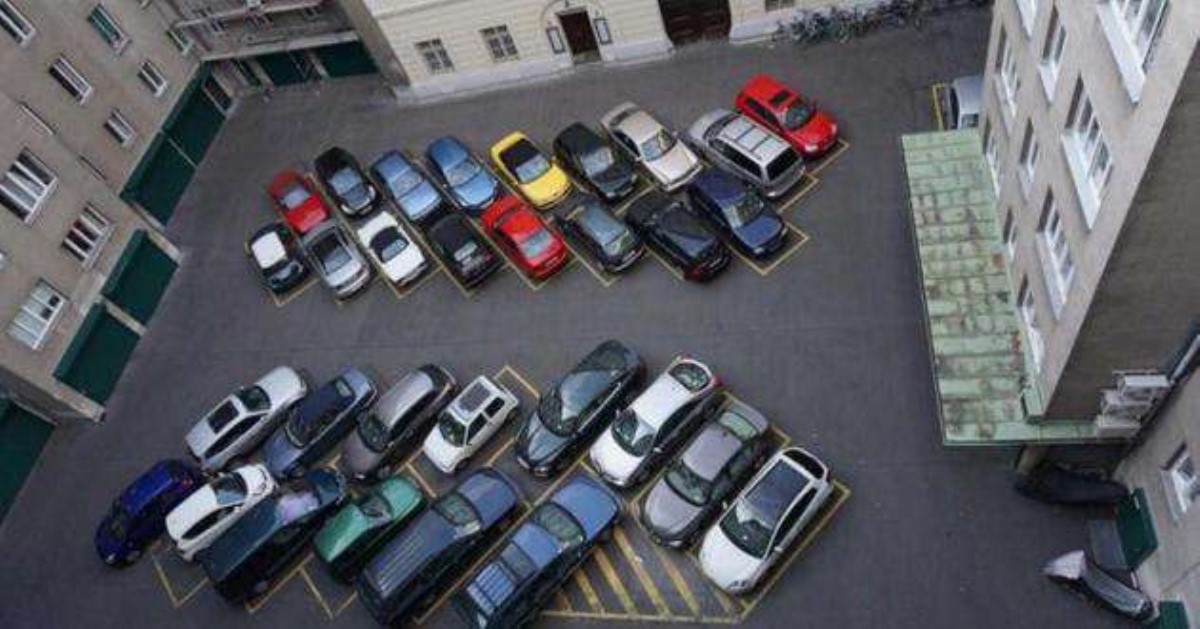 Как проучить обнаглевшую героиню парковки: оригинальный способ