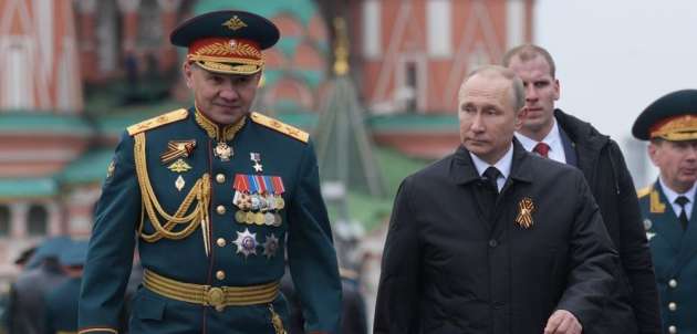 В России Путина "лишили" звания верховного главнокомандующего