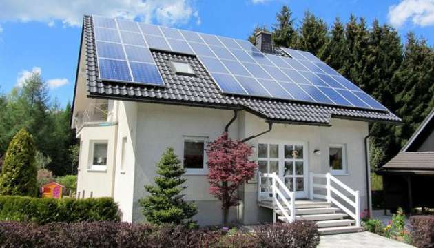 В Украине в 4 раза стало больше частных домов с солнечными панелями