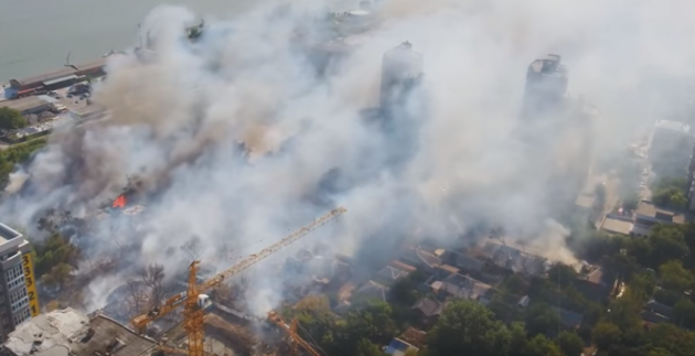 Масштабный пожар в Ростове сняли с высоты птичьего полета