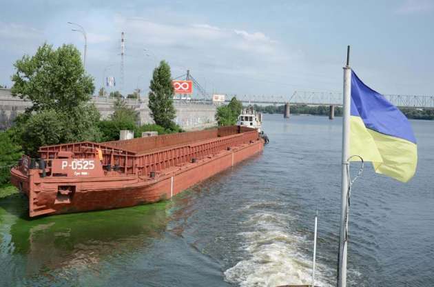 Киевский речной порт пополнил свой флот