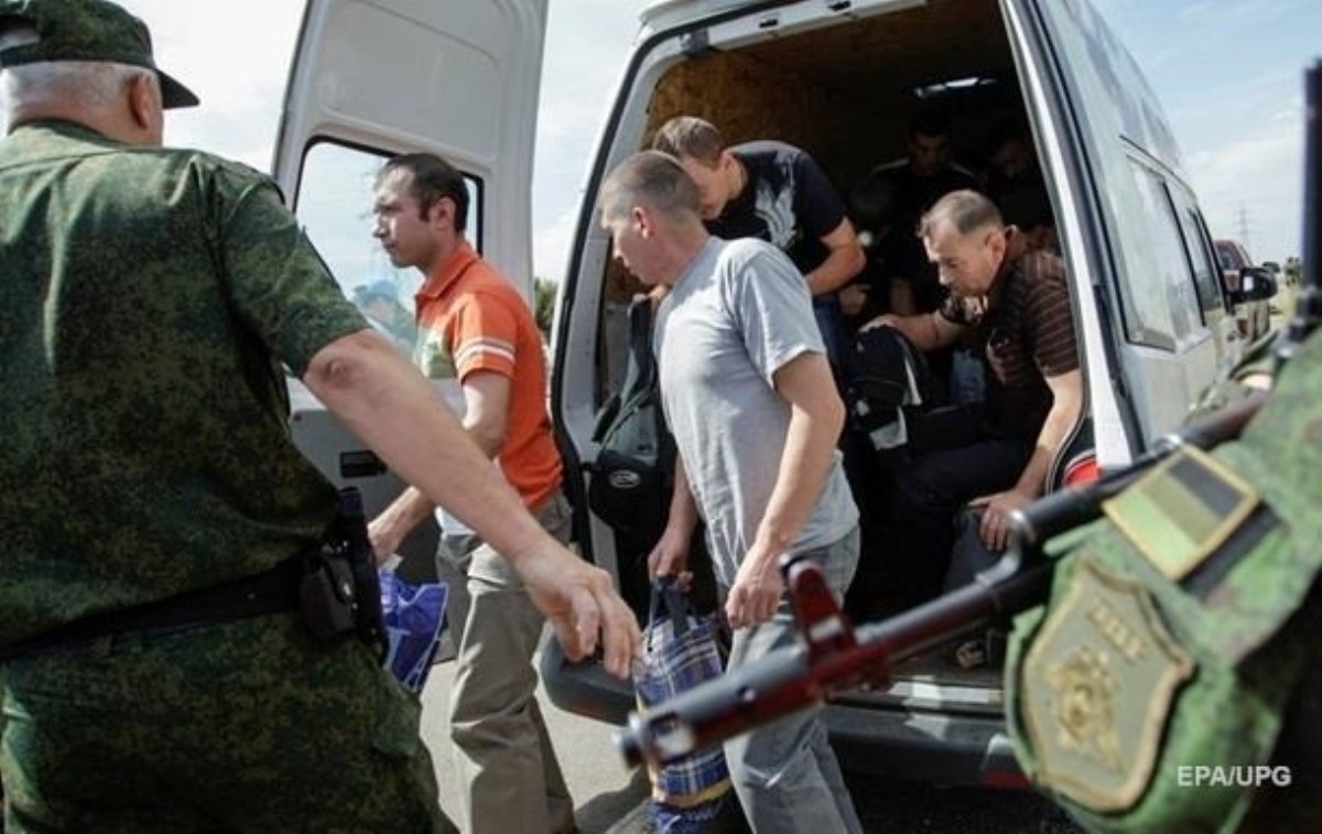 На Донбассе стало больше украинских заложников
