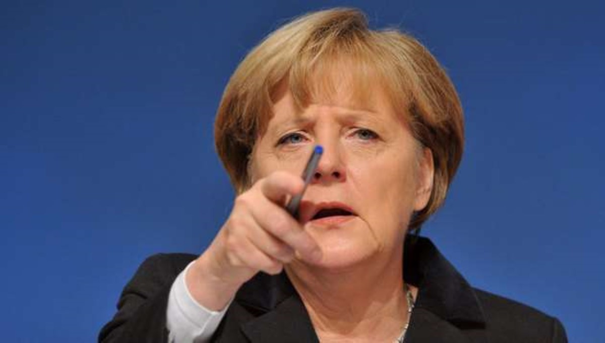 Я трачу много времени: Меркель назвала условие для отмены санкций против России