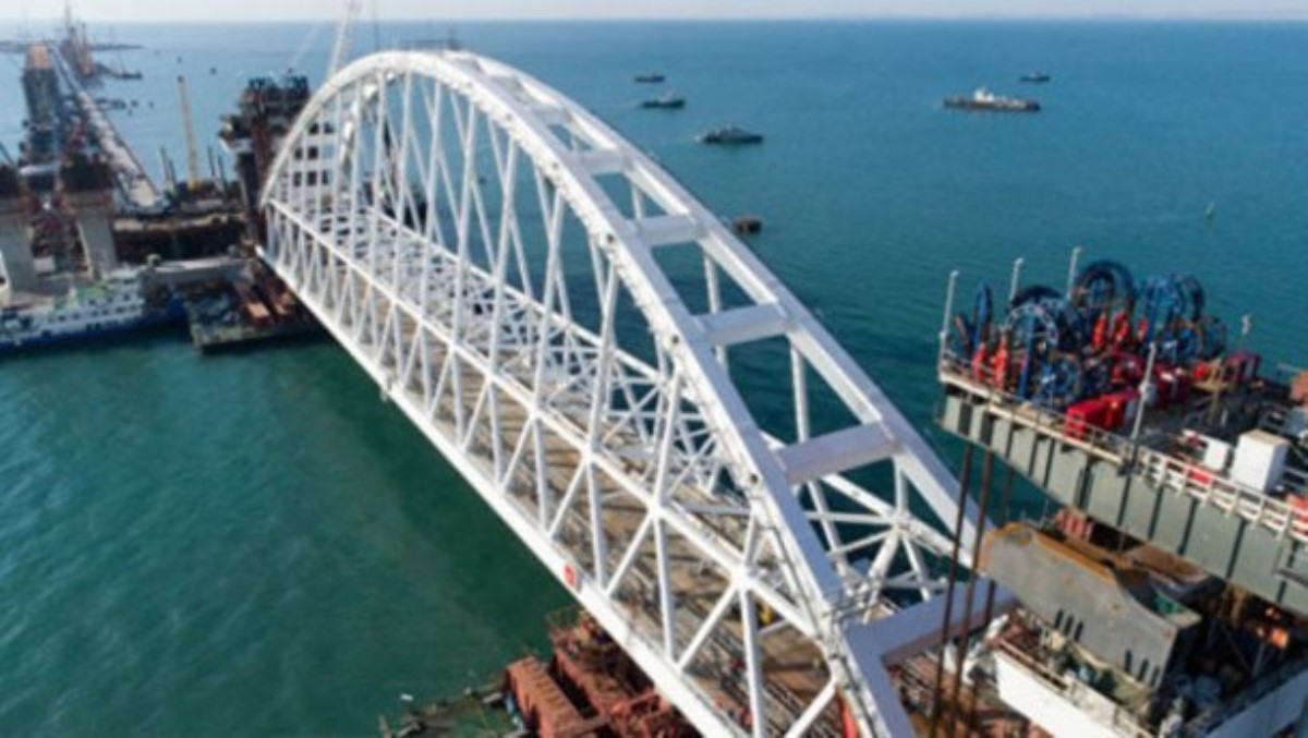 Украина подаст в суд на Россию из-за вреда от строительства Керченского моста