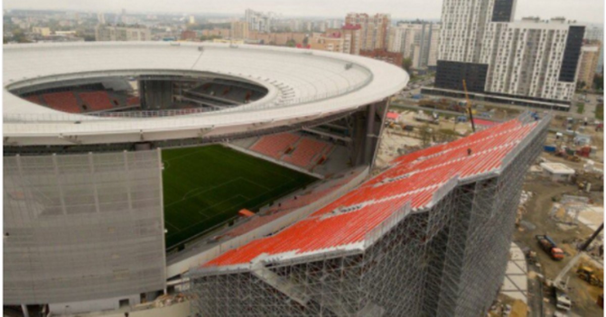 Трибуна для квиддича: в России построили странный стадион к ЧМ-2018