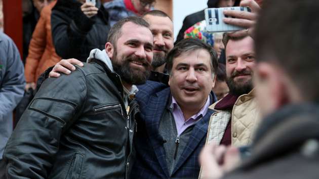 Впустить, задержать, устроить беспорядки... Что произойдет на границе в момент возвращения Саакашвили
