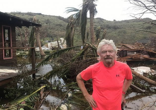 Ураган "Ирма" превратил дома миллиардера Брэнсона в руины, пока он прятался в погребе