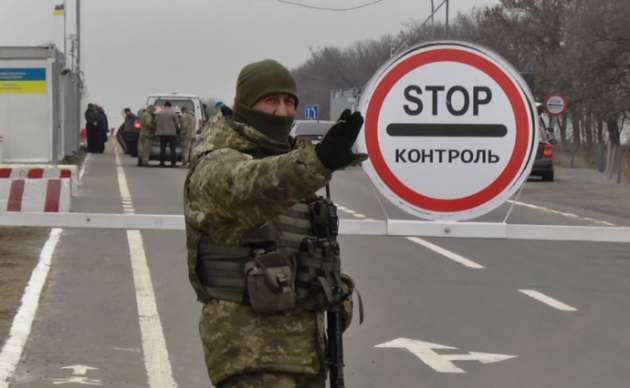 Полгода блокады Донбасса: как работают  и чем кормят Донецк контрабандисты