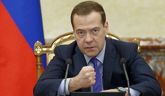 "Главная его проблема": в России заявили об алкоголизме Медведева
