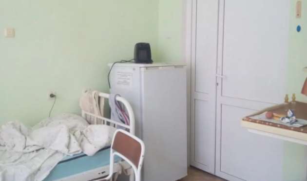 Состояние критическое: врачи пытаются спасти культового певца 90-х (фото)