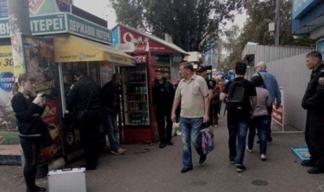 В Киеве ограбили магазин сотовой связи