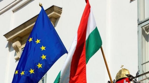 "Позорное решение": Венгрия пообещала не пустить Украину в ЕС
