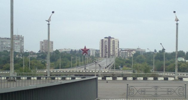 Прогулка по "столице ЛНР": в сети показали, как война изменила Луганск